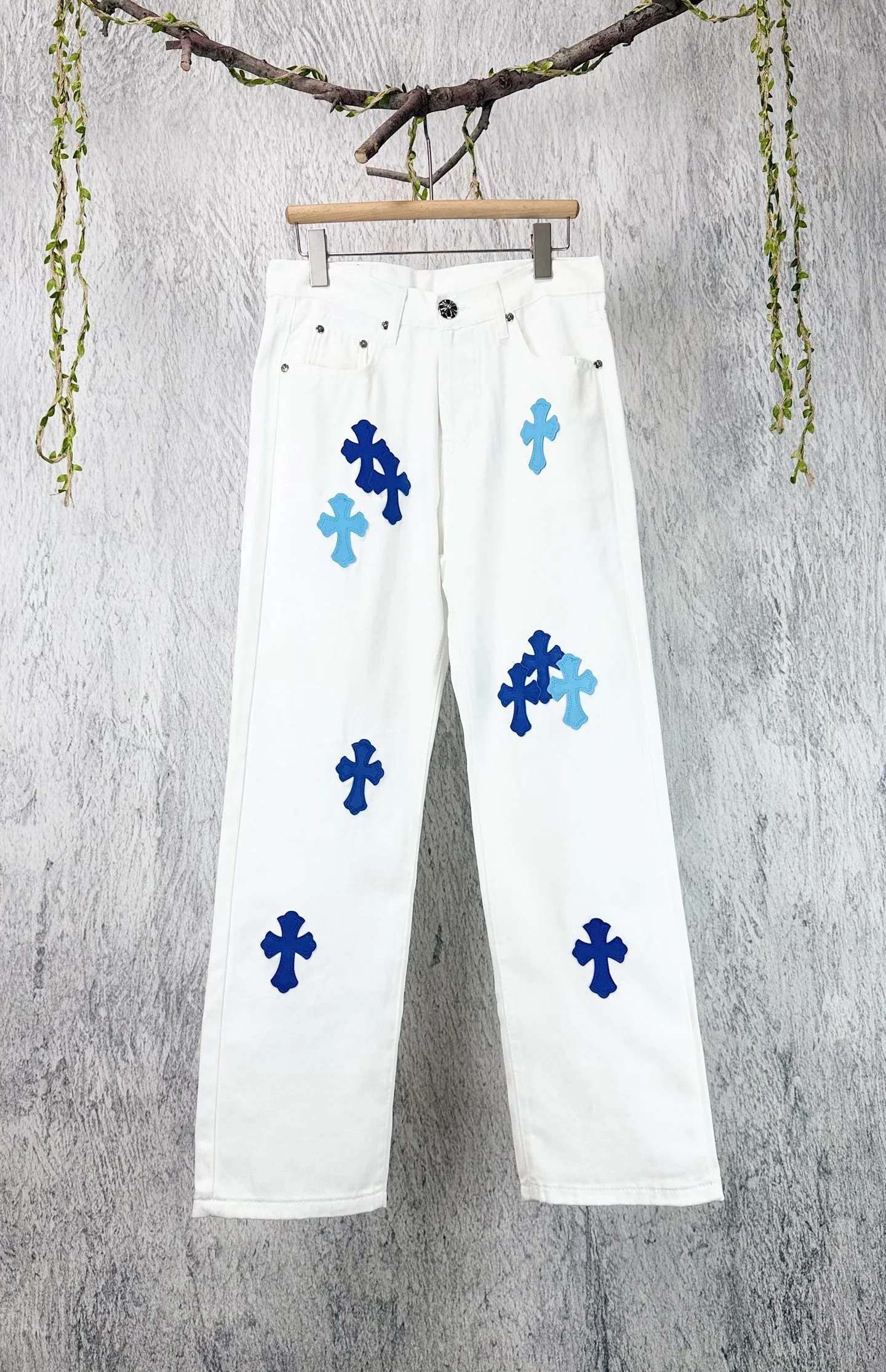：F Chrome Hearts 27W ， ， ！！ Premium ，1.9W ， ， Color： Size：S M L XL XXL